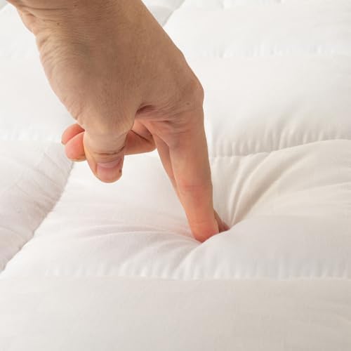 Nutan Quilted Fitted Mattress Pad Queen White