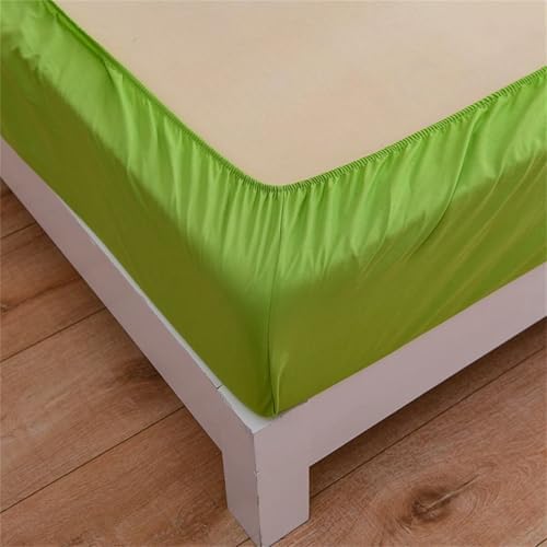 Waterproof Mattress Protector with Deep Pocket - Breathable and Easy to Clean